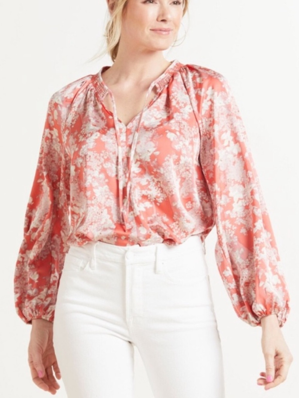 Evereve Keira Smocked Neck Blouse S